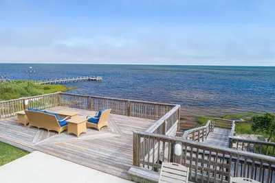 Image de Soundfront - Dog Friendly, Pool, Hot Tub, Elevator, Game Room & Theater Room