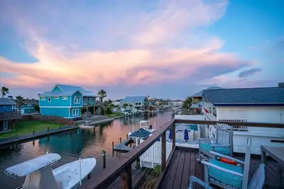 Image de Beautiful Canal Views on Key Allegro! ~20 Flamingo~4 Bed/4 Bath