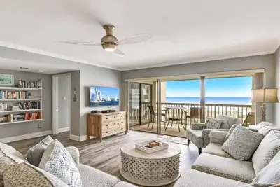 Image de Largest 1 Bed 2 bath in Amelia Surf & Racquet Club