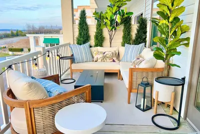 Image de 3bed -2bath Retreat Sleeps up to 9 w\/Amenities+LargerTerrace+Bay Views+Office