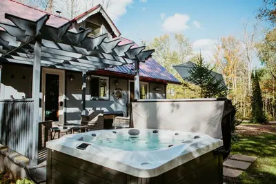 Image de Secluded 3br Cabin w/Hot Tub and Firepit