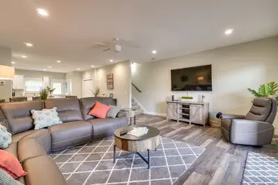 Image de Chic Spring City Townhome on Watts Bar Lake!