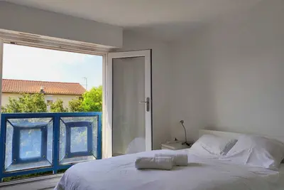 Image de Studio de 24 m2 avec vue dégagée sur les toits