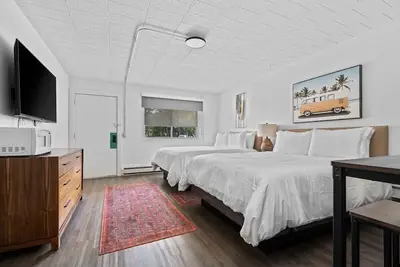 Image de Close to Downtown and Beaches