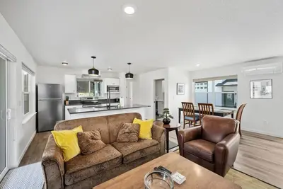 Image de Centennial Pines Retreat - A Cozy and Centrally Located Home