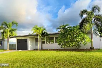 Image de Beautiful MidCentury Modern Home