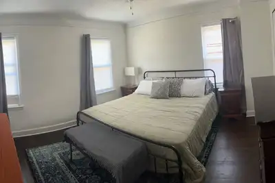 Image de Humble home in the heart of Detroit. 15mins from downtown, 10 mins from Ferndale