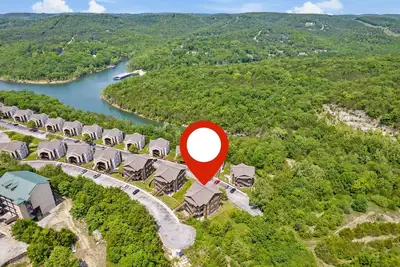Image de Silver Dollar City Coaster Views\/Table Rock Lake Access &Trail\/Branson\/Indian P.