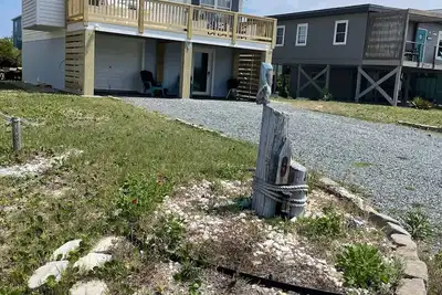 Image de Family & Pet Friendly Beach Cottage close to beach! \nPet fee does apply.