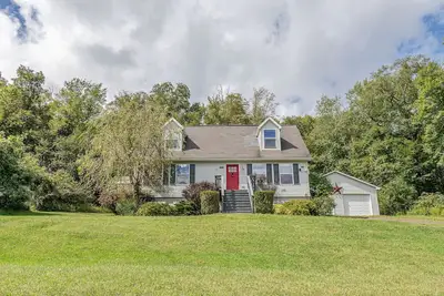 Image de Peaceful, Secluded Olivebridge Cottage. Huge Garden with Fire Pit. Pet Friendly