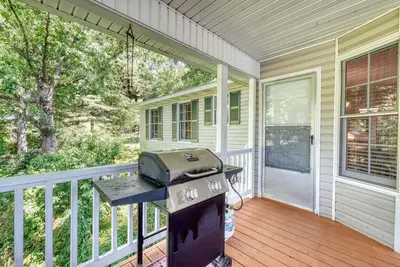 Image de Peaceful Cottage w/Hot Tub in Appalachian Mountains - near fishing and trails!