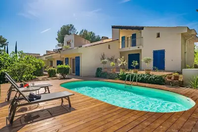 Image de Grande Maison au Calme Avec Piscine à Cannes