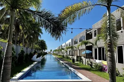 Frente a la playa, bellos atardeceres en acojedor Apartamento hasta 10 peronas