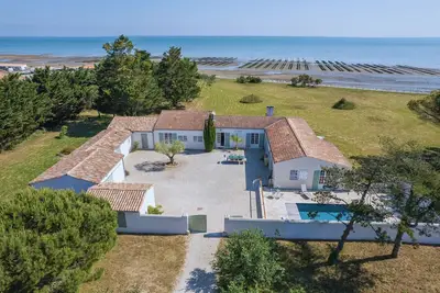 Image de Le Clos du Pertuis - Vue\/Accès mer