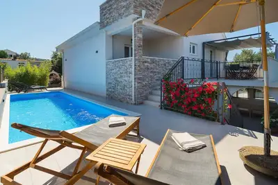 Image de Superbe maison à Maslinica avec WiFi