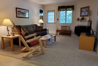 Image de Close to the full fitness center with game room, pools and hot tubs. #119