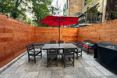 Image de Cozy East Harlem 1 bed/1 bathroom with garden patio. Perfect for remote work.