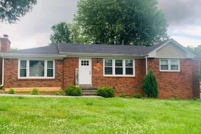 Image de The Plum Springs House-cozy family sized pet friendly home w/fenced yard.