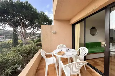 Image de Apartment 2 Parte 4 Valmer Cruchage