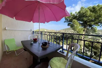 Image de Les Issambres Studio cabine 4 couchages avec Piscine et parking