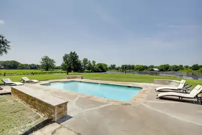 Image de Private Pool & Guest House: Spacious Kemp Home!
