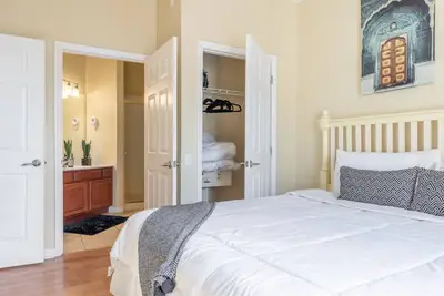 Image de 2bd/2ba Spacious Condo Near Universal & IDrive