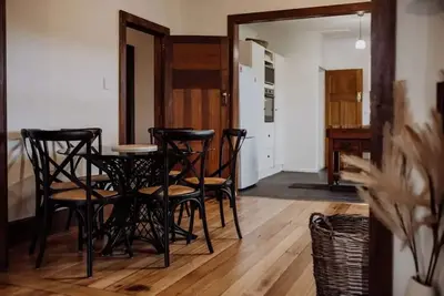 Image de Cottage on Groom - St Marys Charm and Convenience