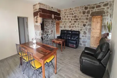 Image de Jolie maison Ă Sanilhac avec jardin
