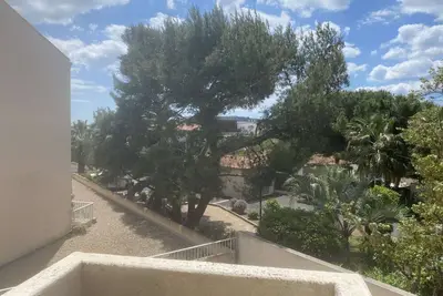 Image de Studio avec Balcon, Parking et Wi-Fi près des Thermes de Balaruc-les-Bains