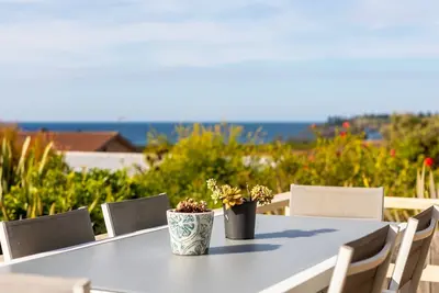 Image de 9/39 George Street Carly Court- Pet Friendly Unit with Ocean Views