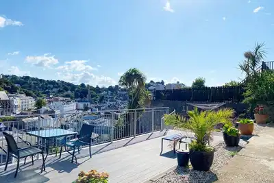 Image de Newly refurbished Spacious one bed pet friendly apartment with terrace