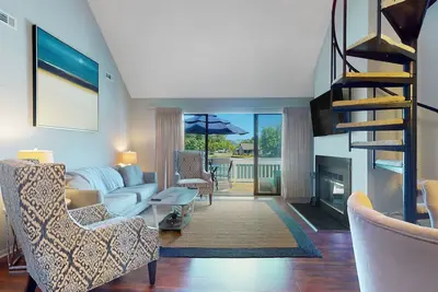 Image de Sea Colony condo with water views, pools, beach access, tennis, & private deck