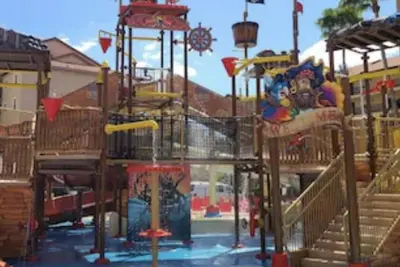 Image de Beautiful 2 Bedroom Water Park Resort with full kitchen, sleeps 8.