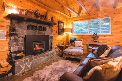 Image de Wonderful Cabin with Hot Tub & Fireplace in Government Camp - Walk Everywhere