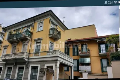 Image de Apartment near Metro
