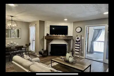 Image de Condo a block from Angel Fire ski & bike resort!