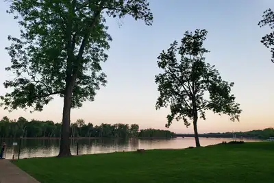 Image de Osage River Get-Away, kayaks included! Relaxing with a beautiful view
