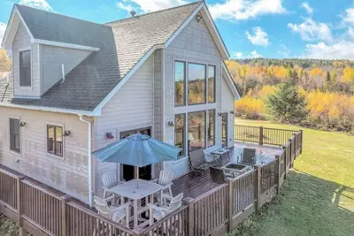 Image de Cozy Cabin, Big Views. Maine Mountain Retreat
