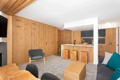 Image de Modern, Luxurious ski-in/ski-out Experience!
