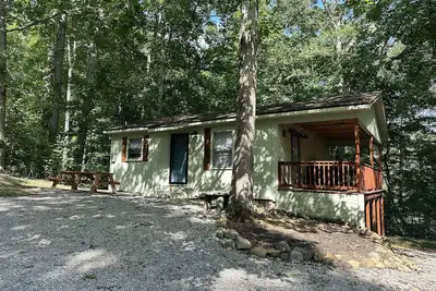 Image de Cabin @ the Marina\nLess than 1 Mile to FishLipz & Pates Ford Marina