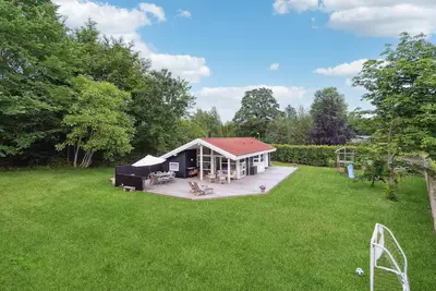 Image de Belle maison à Hornbæk avec WiFi