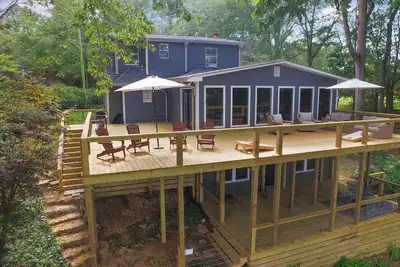 Image de Carols Cottage - Popular Rental! Double decker dock!