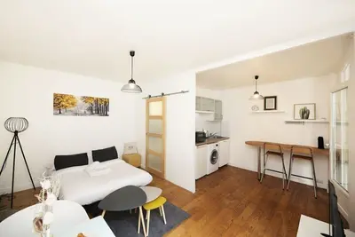 Image de Appartement avec bureau proche Montmartre - P2