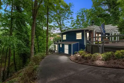 Image de Cozy Lakefront Home w/ Boat Dock