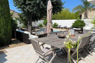 Image de Villa de 170 m2 avec 5 chambres et 4 salles de douche