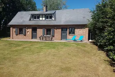 Image de Maison de vacances 'Maison Campagne Dix Kilomtres De' avec terrasse privée, jardin privé et Wi-Fi