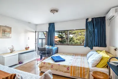 Image de Studio \"In Gastouni\" avec balcon et climatisation