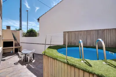 Image de Maison de vacances 'Gandia Confort' avec piscine privée, Wi-Fi et climatisation