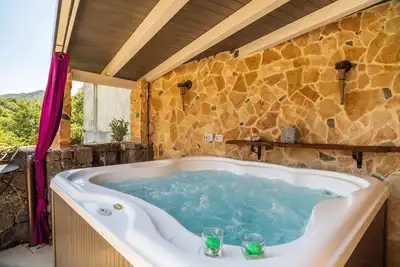 Image de Maison de vacances \"Sikelia Relais\" avec vue sur la montagne et Wi-Fi