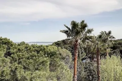 Image de Charmant T2 avec Piscine, Tennis, Wifi et Garage à Bormes-les-Mimosas
